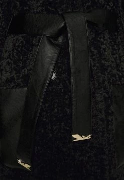 Patrizia Pepe CAPPOTTO COAT - Classic Coat - Nero -Patrizia Pepe Shop dad2731c743c45c29dab4579c6933808