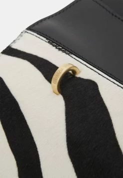 Patrizia Pepe FLY BAMBY ZEMBRA - Handbag - Black/white 5 Patrizia Pepe FLY BAMBY ZEMBRA - Handbag - Black/white -Patrizia Pepe Shop db785f09932b474fb602c2f8f881671f