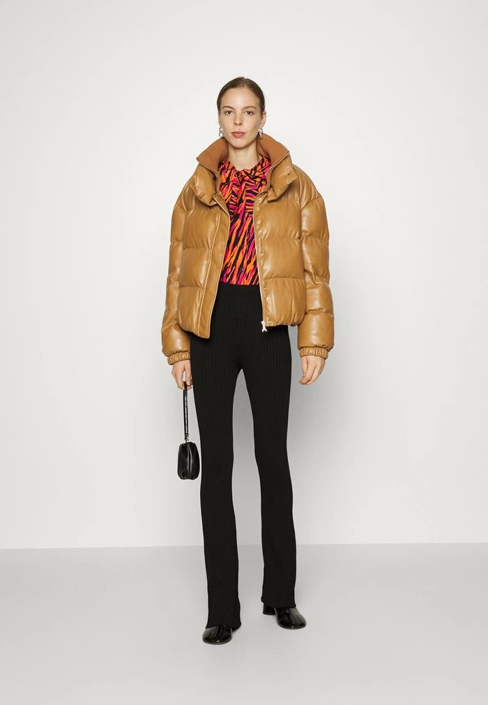 JACKET PUFFY - Winter jacket - chipmunk brown Patrizia Pepe JACKET PUFFY - Winter Jacket - Chipmunk Brown -Patrizia Pepe Shop dcdbcb3123e9406785bde66f8fcc7109