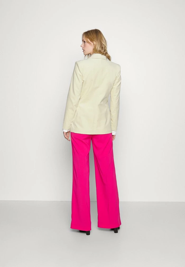 GIACCA - Blazer - buttery white Patrizia Pepe GIACCA - Blazer - Buttery White -Patrizia Pepe Shop ef16ecfc4b694d74a9a3d2ffbeb14729