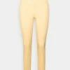 Patrizia Pepe PANTALONI/TROUSERS - Leggings - Trousers - Mirage Yellow -Patrizia Pepe Shop f1c502c0c2a4460a8731ac9f86e95bcd