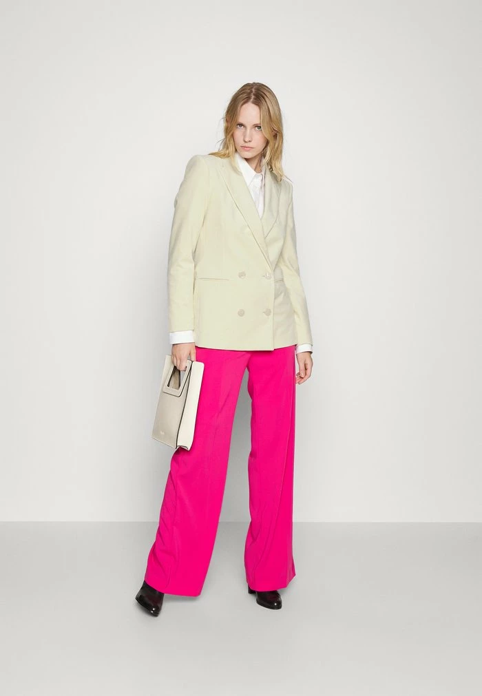 GIACCA - Blazer - buttery white Patrizia Pepe GIACCA - Blazer - Buttery White -Patrizia Pepe Shop f97ba0809d13467c8e92c5019ec81413