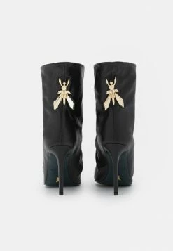 Patrizia Pepe Classic Ankle Boots - Black/gold -Patrizia Pepe Shop ff37753c02f64365ba342cbaf22be95c